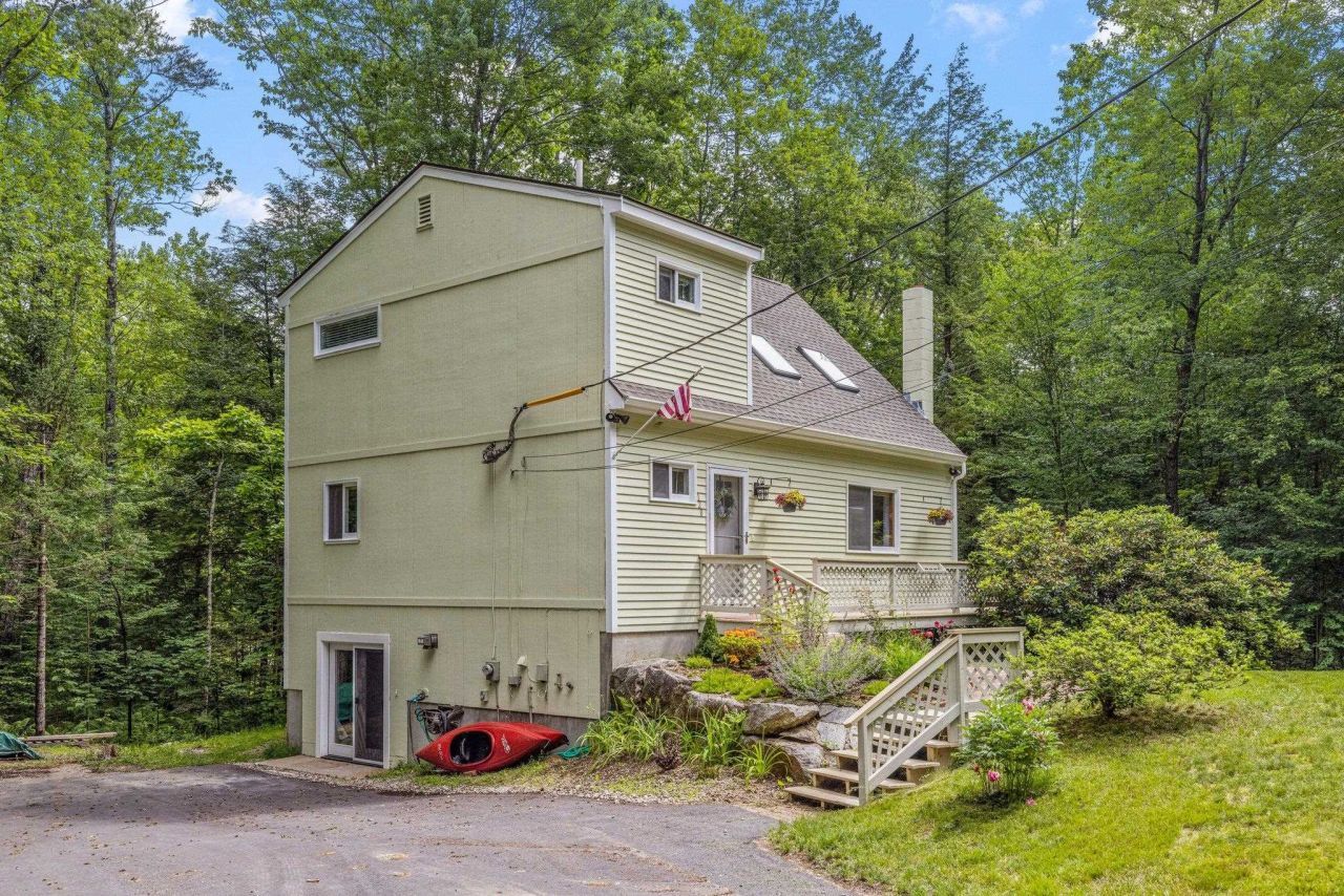 120 Locarno Street, Moultonborough, NH 03254 Main Photo