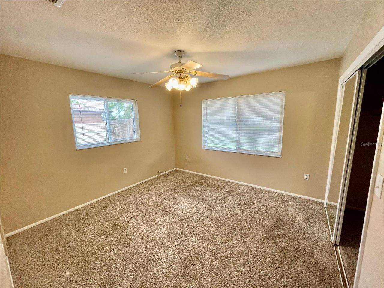 4215 18th Avenue Drive W, Bradenton, FL 34205 Photo