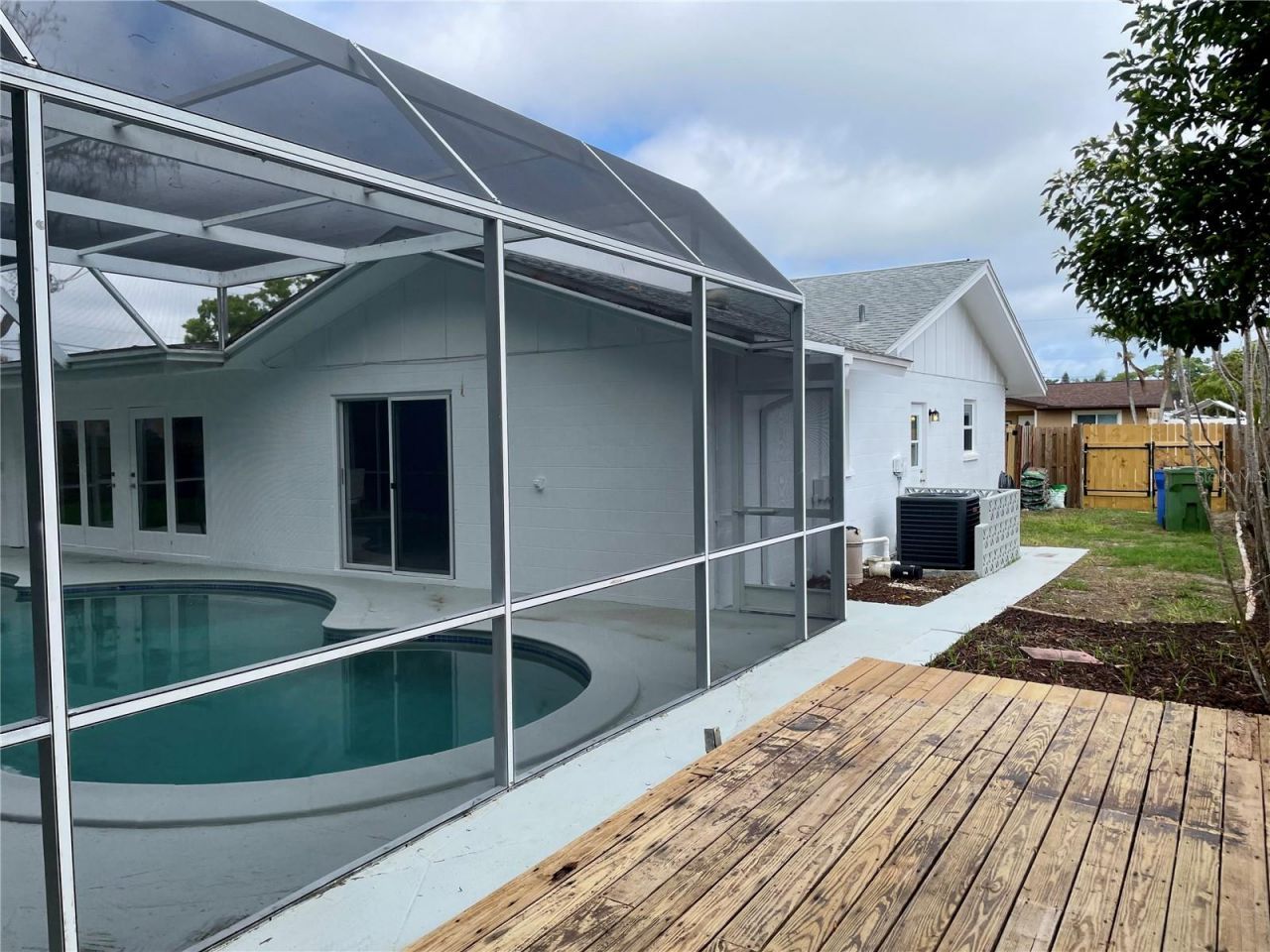 4215 18th Avenue Drive W, Bradenton, FL 34205 Photo