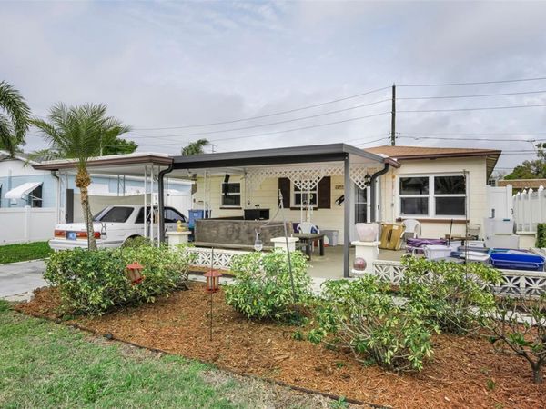 5769 DARTMOUTH AVENUE N, ST PETERSBURG, FL 33710