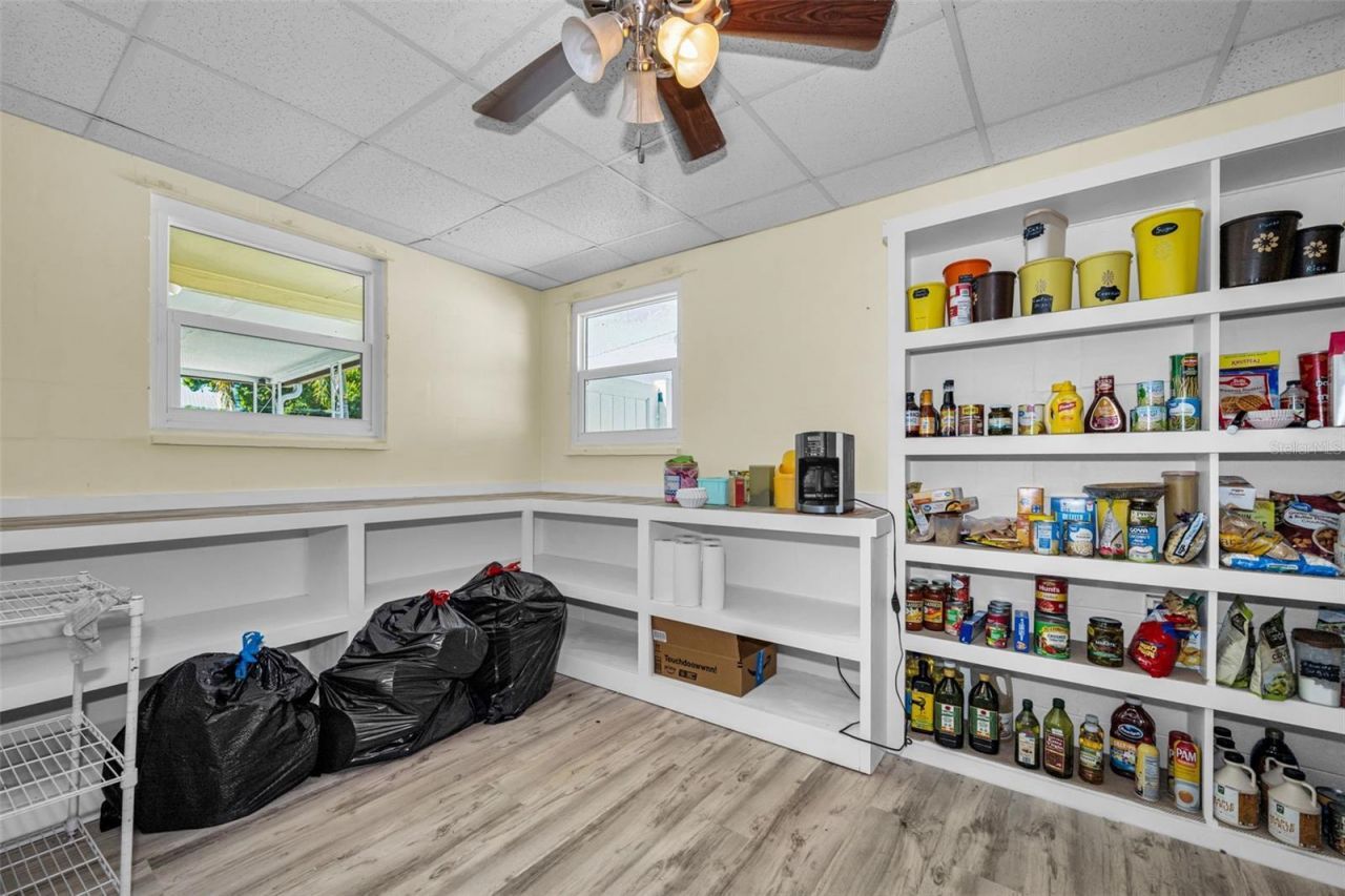 5769 Dartmouth Avenue N, Saint Petersburg, FL 33710 Photo