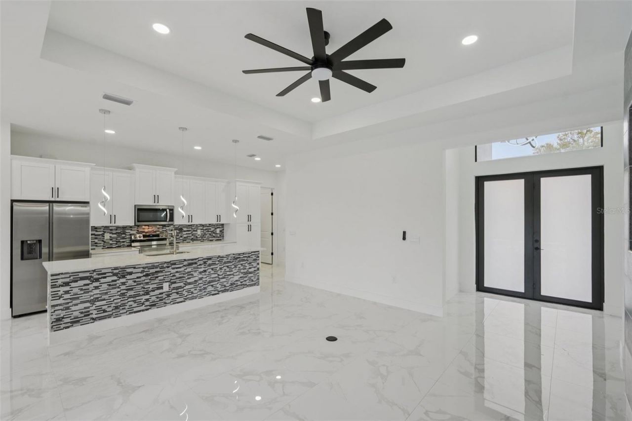 12 SE 17th Avenue, Cape Coral, FL 33990 Photo
