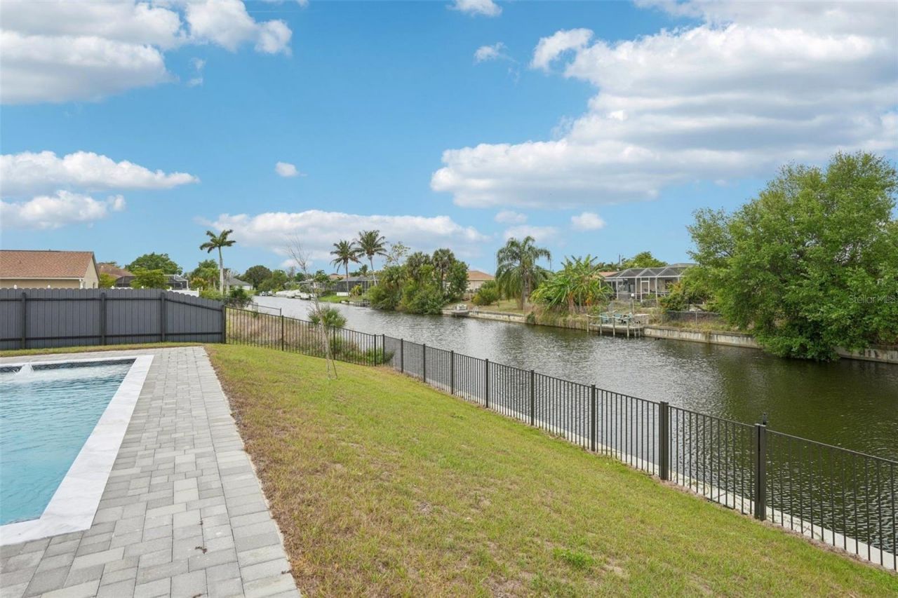 12 SE 17th Avenue, Cape Coral, FL 33990 Photo
