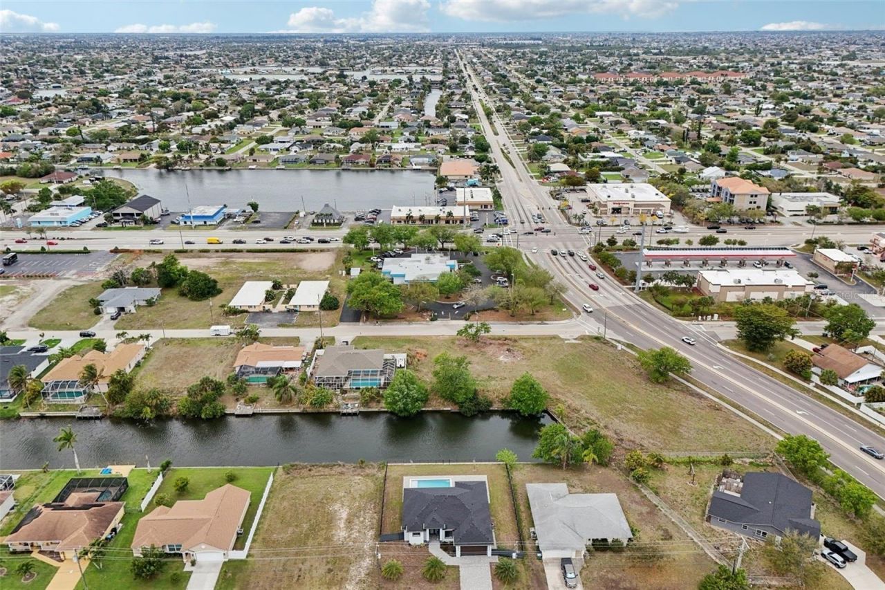 12 SE 17th Avenue, Cape Coral, FL 33990 Photo