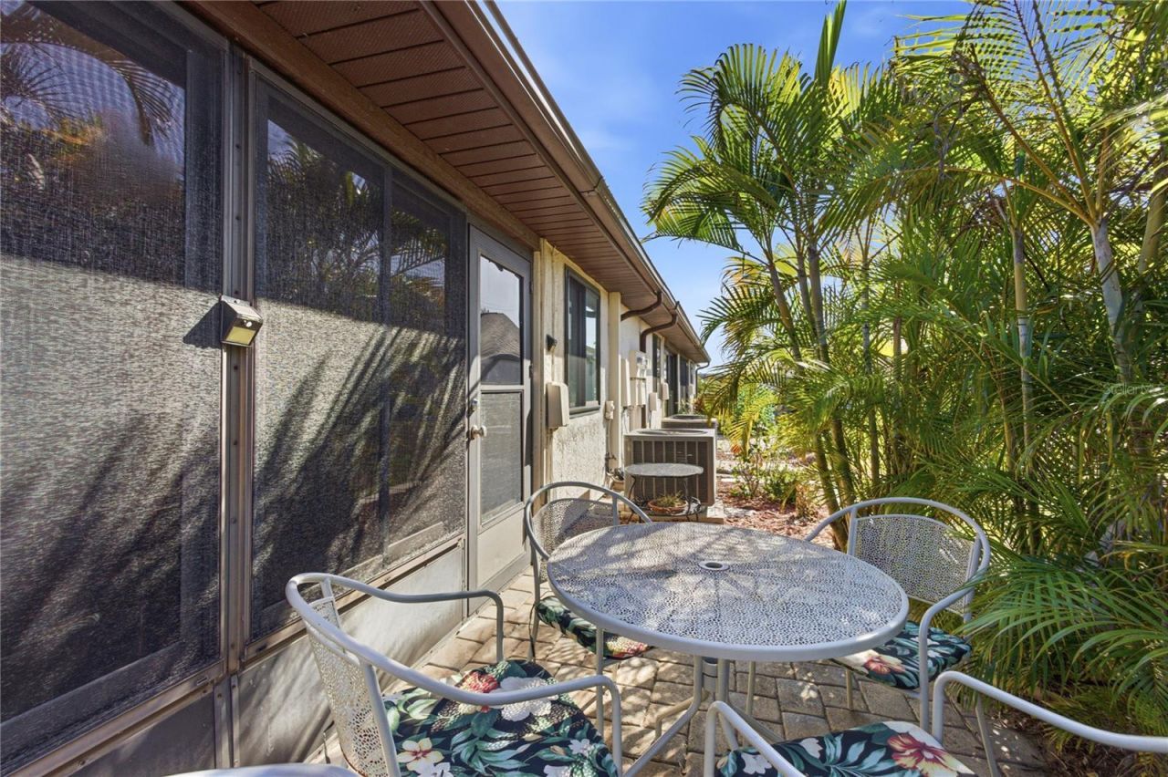 5905 36th Avenue Circle W, Bradenton, FL 34209 Photo