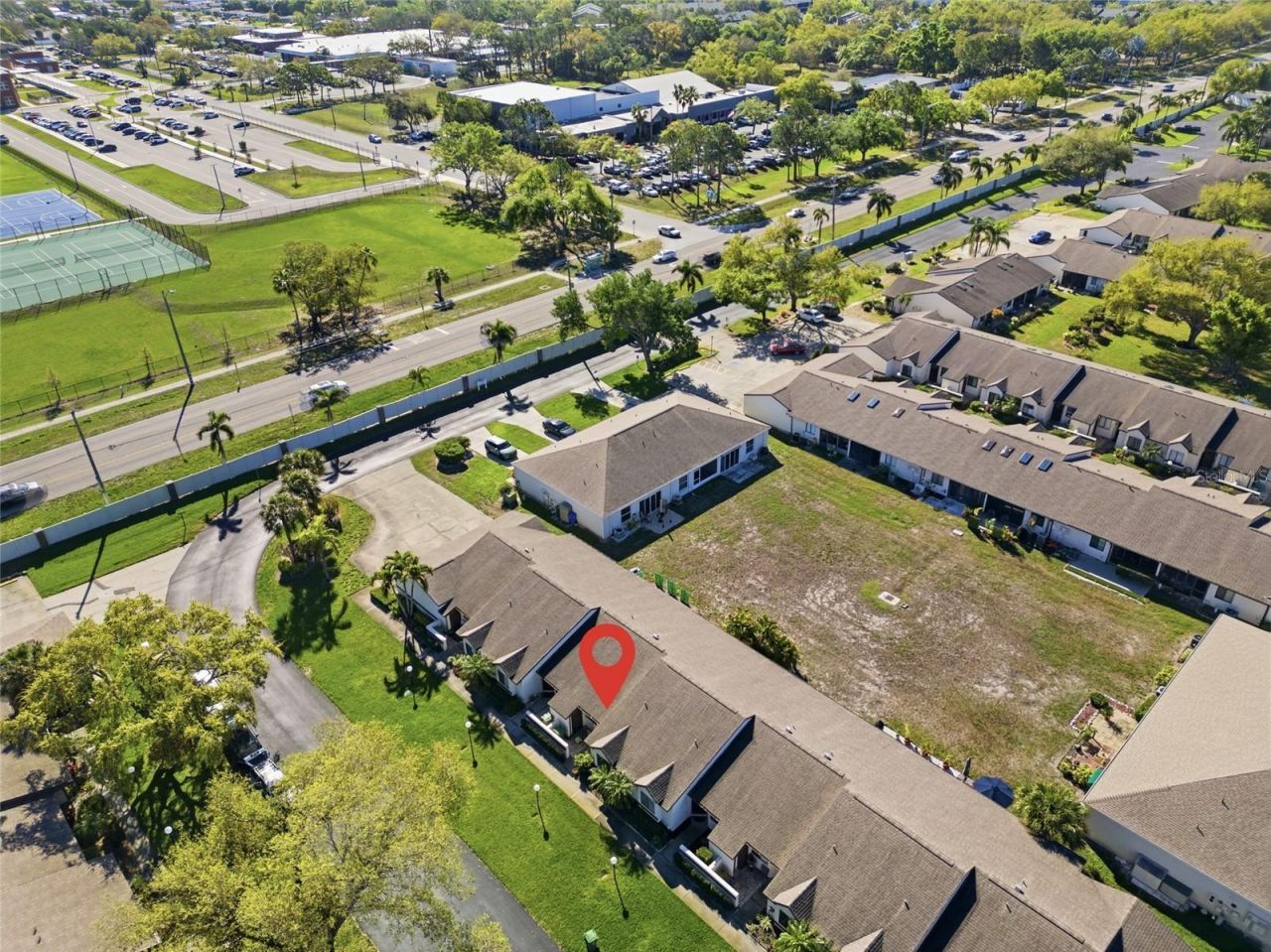 5905 36th Avenue Circle W, Bradenton, FL 34209 Photo