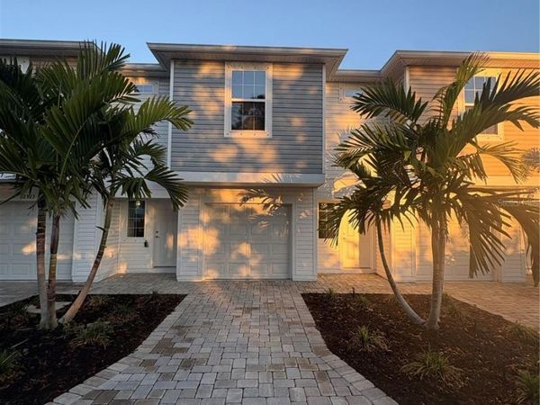 2525 6TH AVENUE DRIVE E, BRADENTON, FL 34208