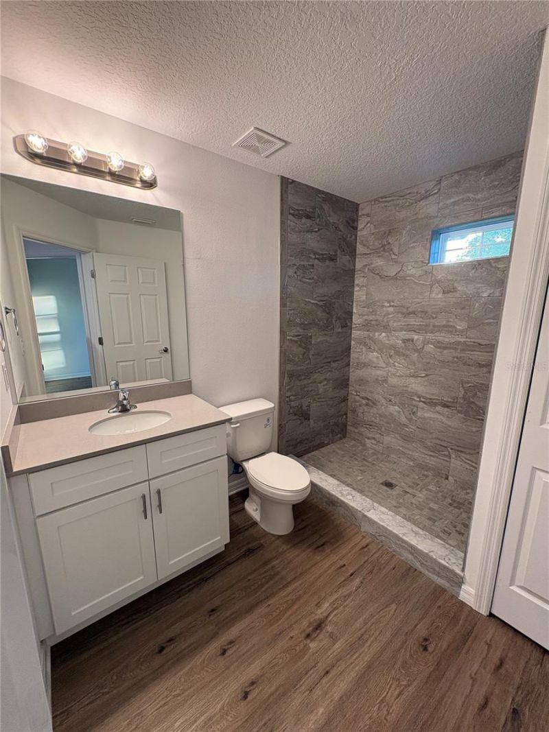 2525 6th Avenue Drive E, Bradenton, FL 34208 Photo