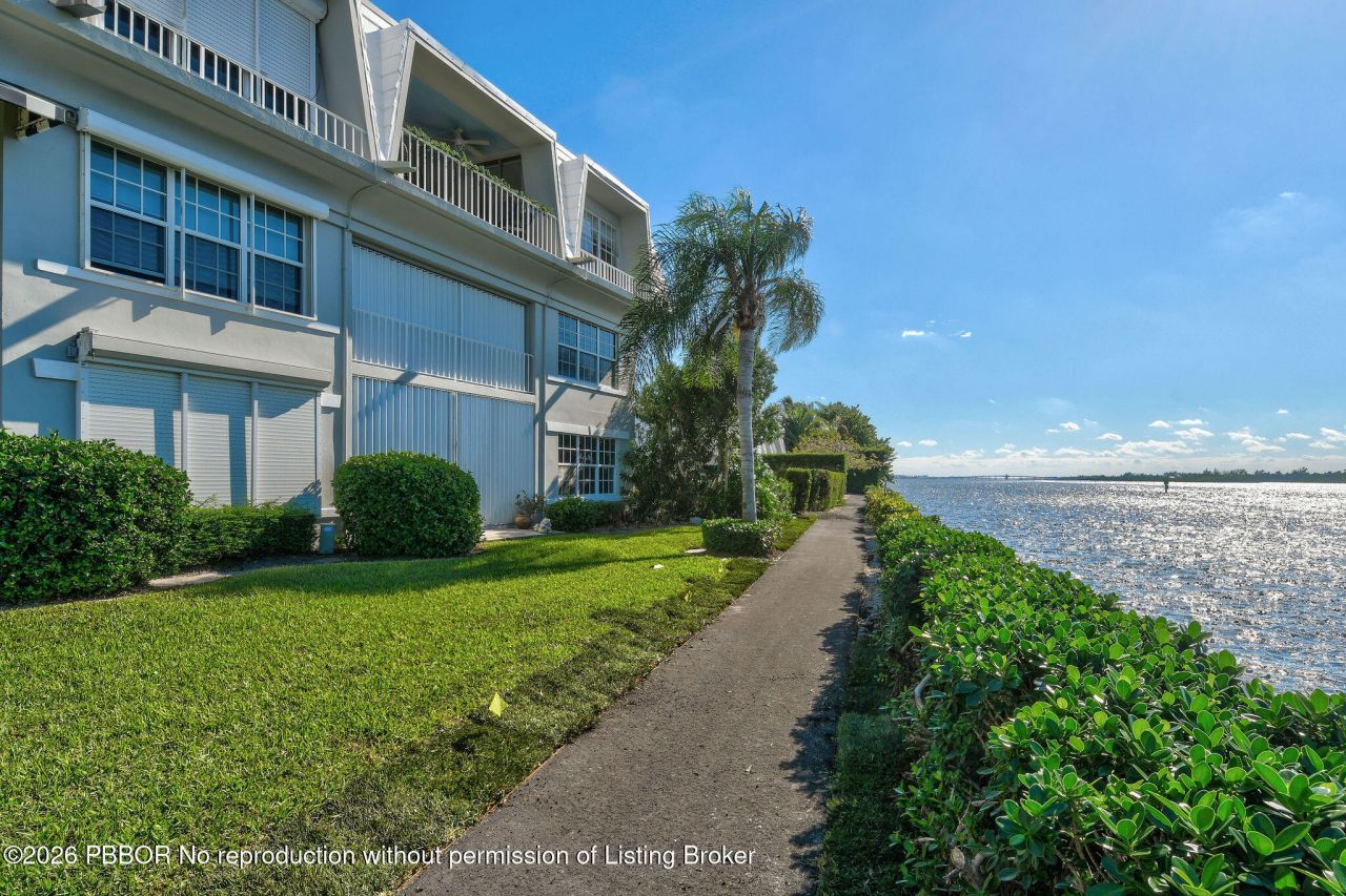 2180 Ibis Isle, Unit 12, Palm Beach, FL 33480 Photo