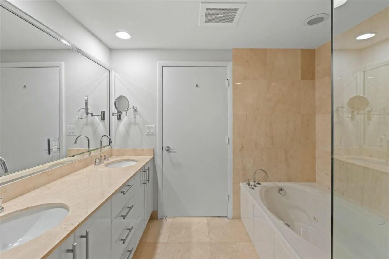 550 Okeechobee Boulevard, Unit 1001, West Palm Beach, FL 33401 Photo