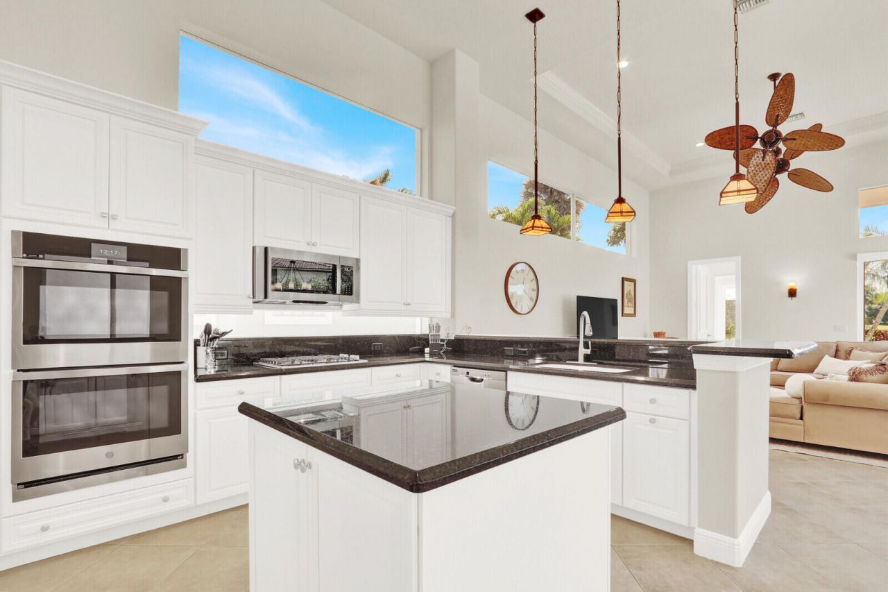 528 Les Jardin Drive, Palm Beach Gardens, FL 33410 Photo