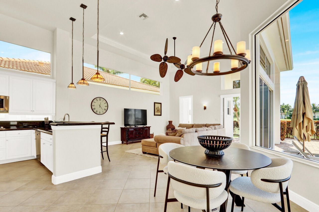 528 Les Jardin Drive, Palm Beach Gardens, FL 33410 Photo