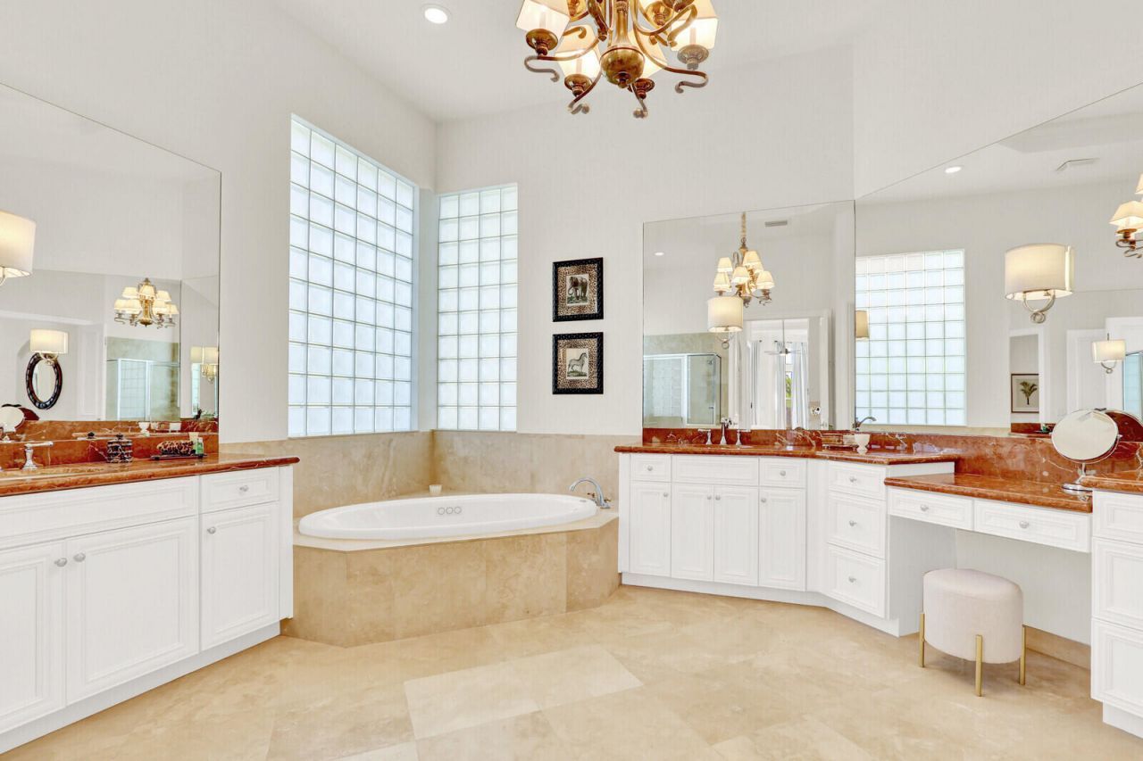 528 Les Jardin Drive, Palm Beach Gardens, FL 33410 Photo