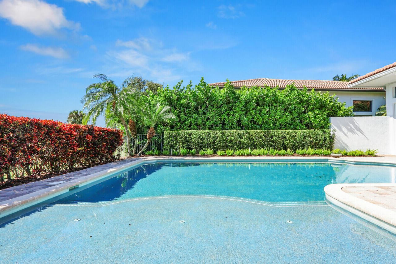 528 Les Jardin Drive, Palm Beach Gardens, FL 33410 Photo