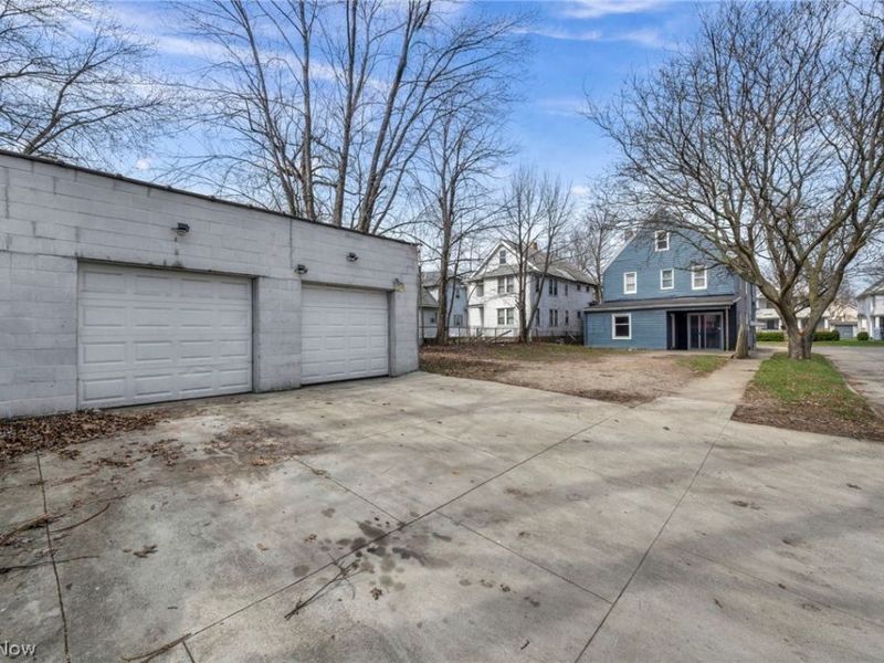 16224 Arcade Avenue, Cleveland, OH 44110 Photo 27