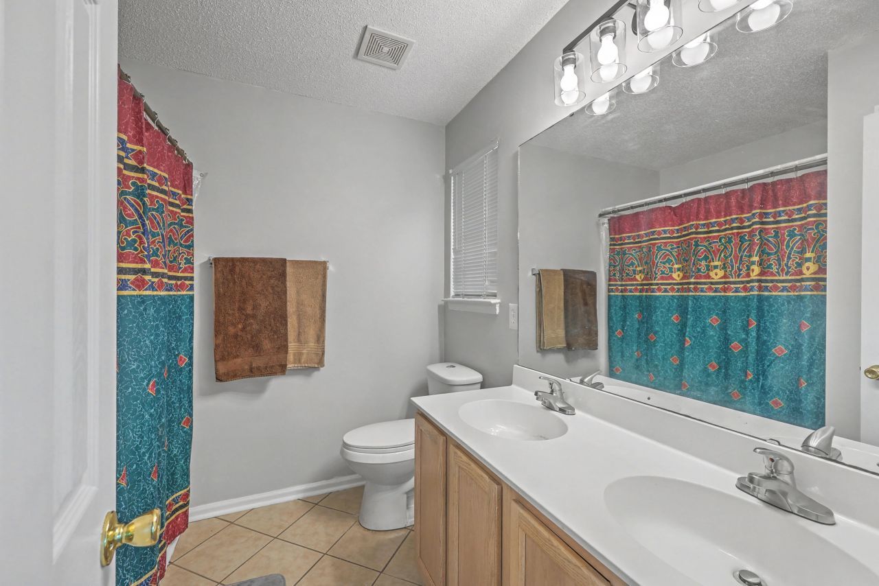 8039 Shadow Oak Drive Photo 23