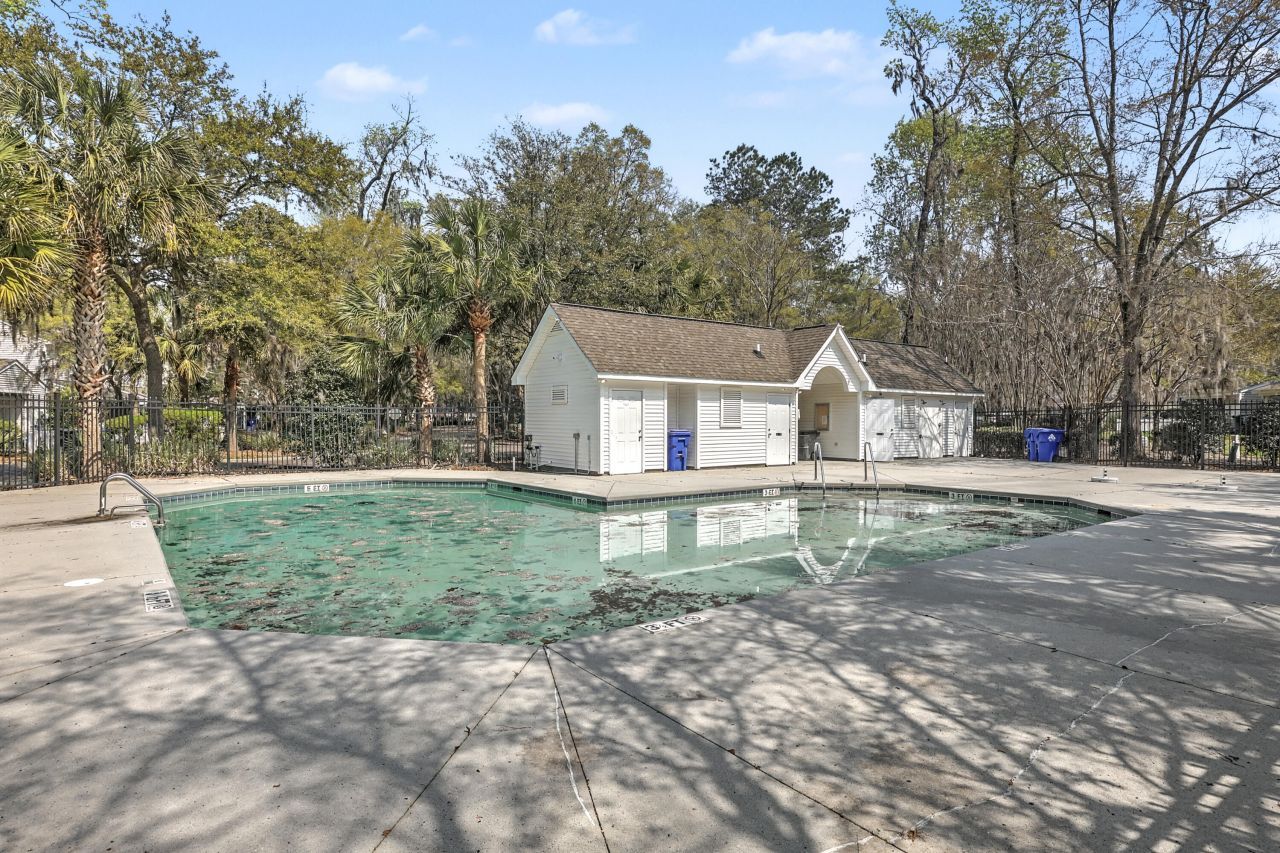 8039 Shadow Oak Drive Photo 28