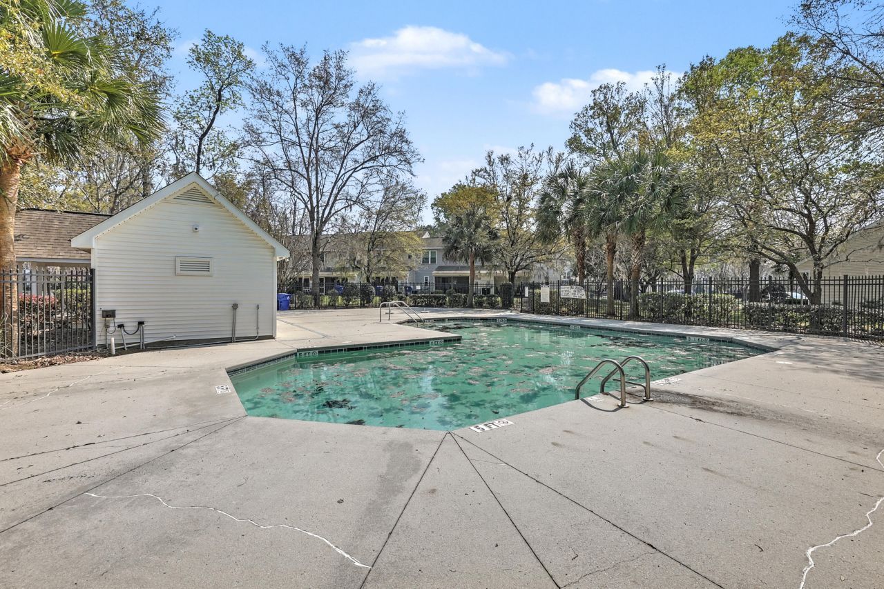 8039 Shadow Oak Drive Photo 29