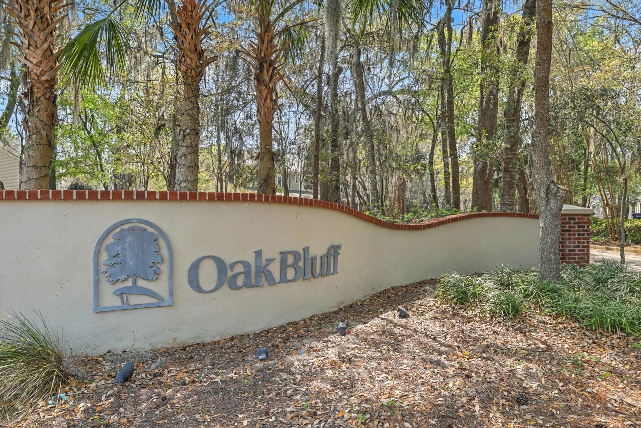 8039 Shadow Oak Drive Photo 32