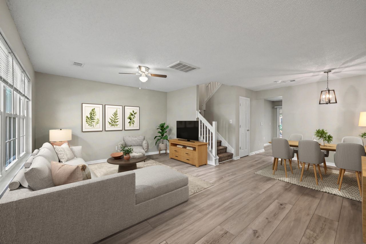 8039 Shadow Oak Drive Photo 5