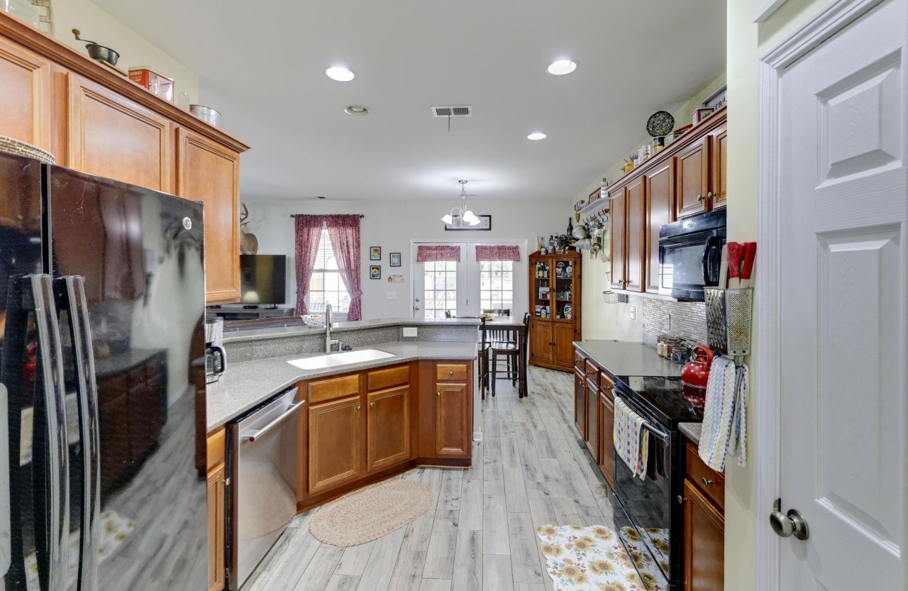 500 Fellers Court Photo 12