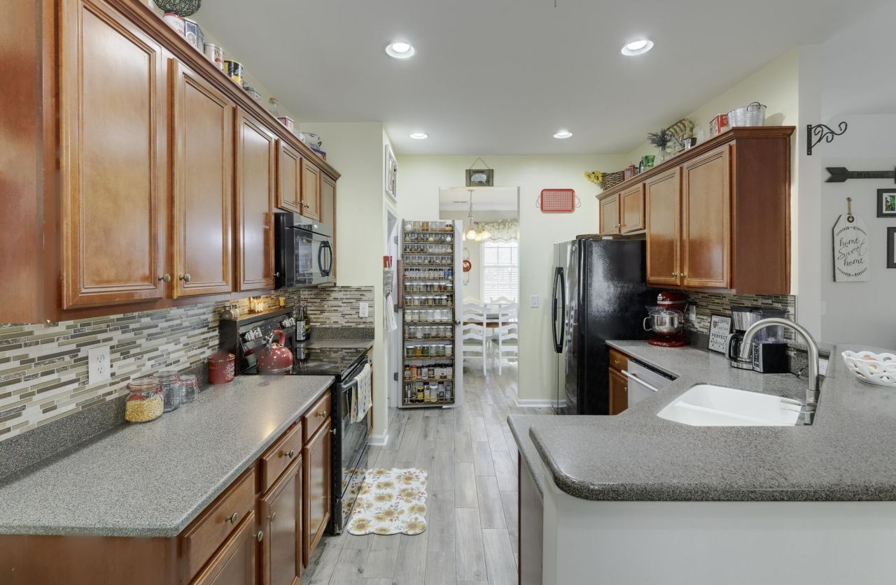 500 Fellers Court Photo 17