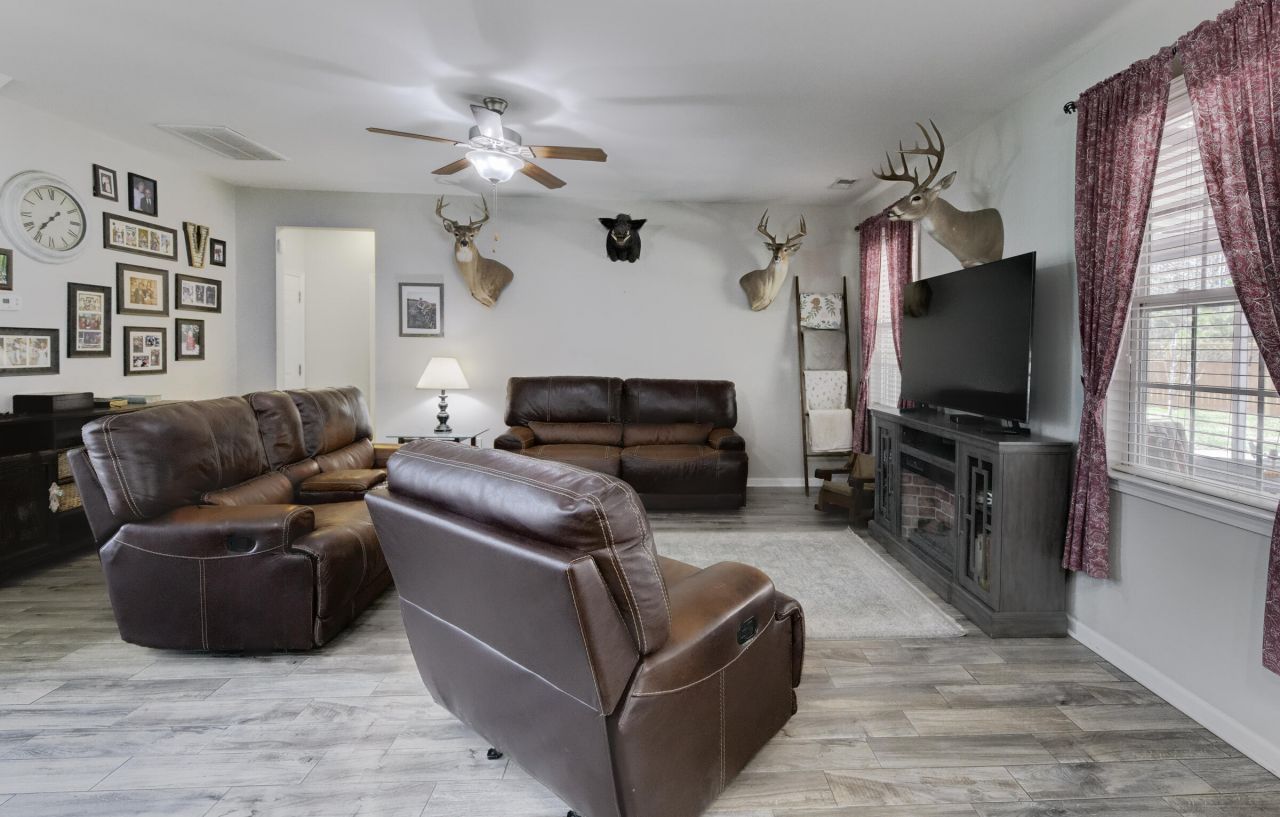 500 Fellers Court Photo 22