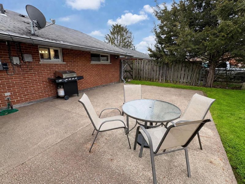 945 S Brinker Avenue, Columbus, OH 43204 Photo 3