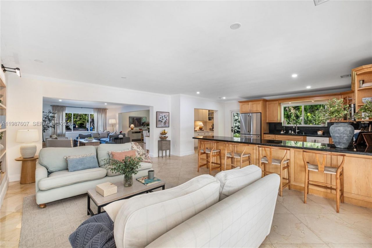 10235 SW 58th Ct , Pinecrest, FL 33156 Photo