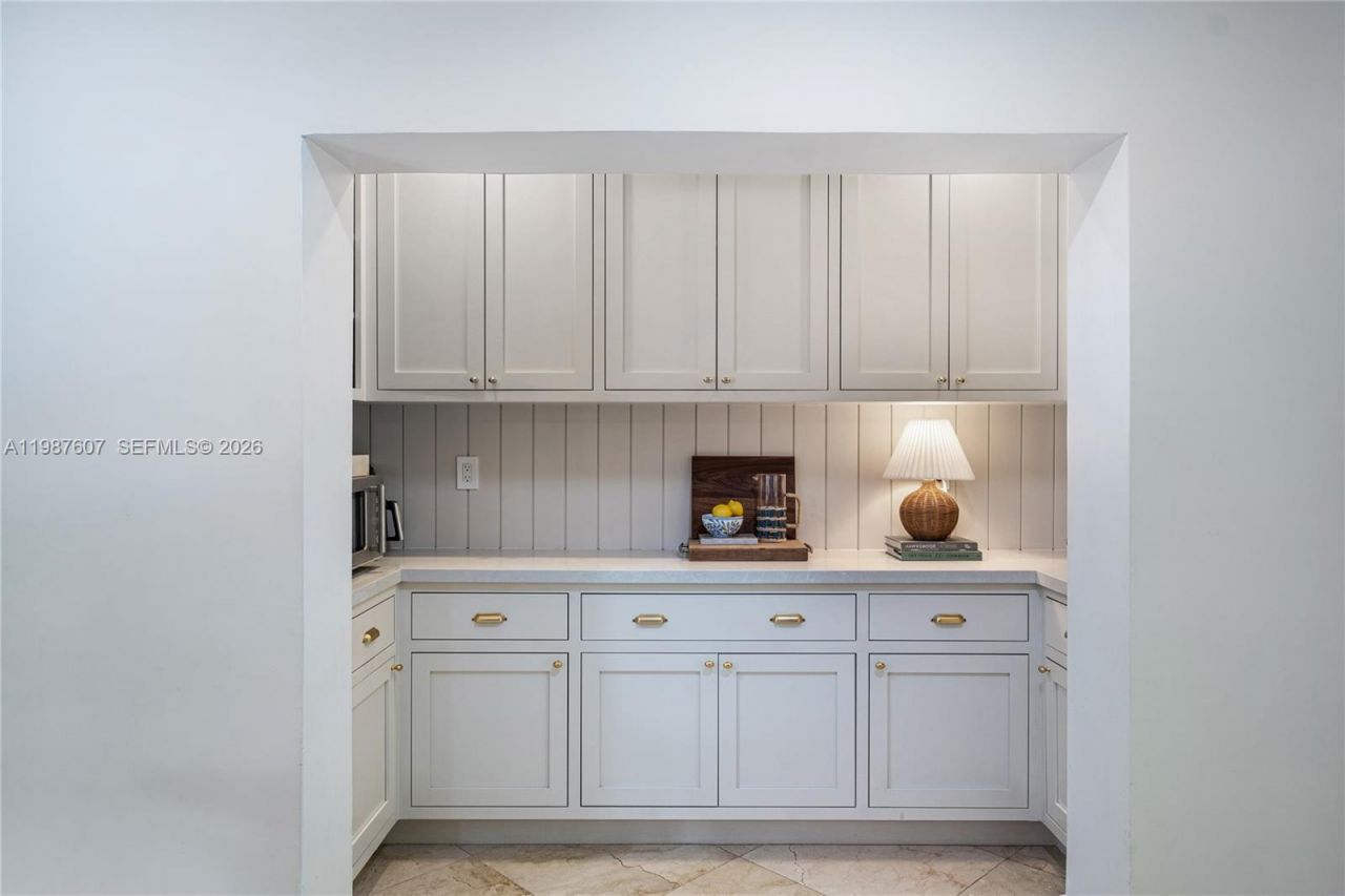 10235 SW 58th Ct , Pinecrest, FL 33156 Photo