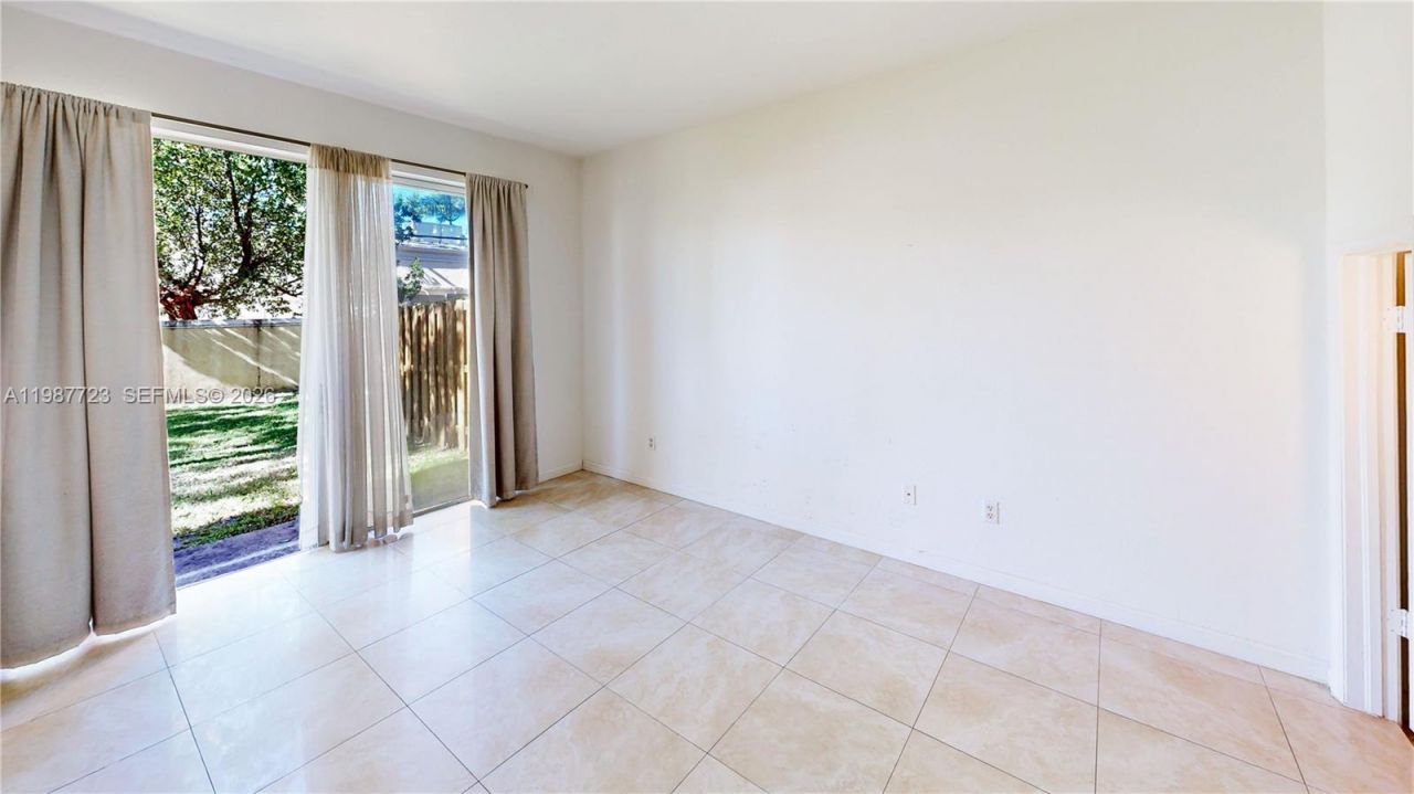 686 NE 21st Ave , Homestead, FL 33033 Photo