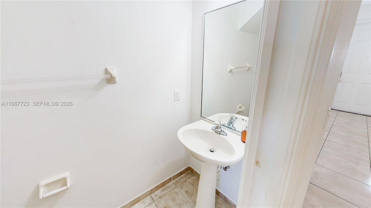 686 NE 21st Ave , Homestead, FL 33033 Photo