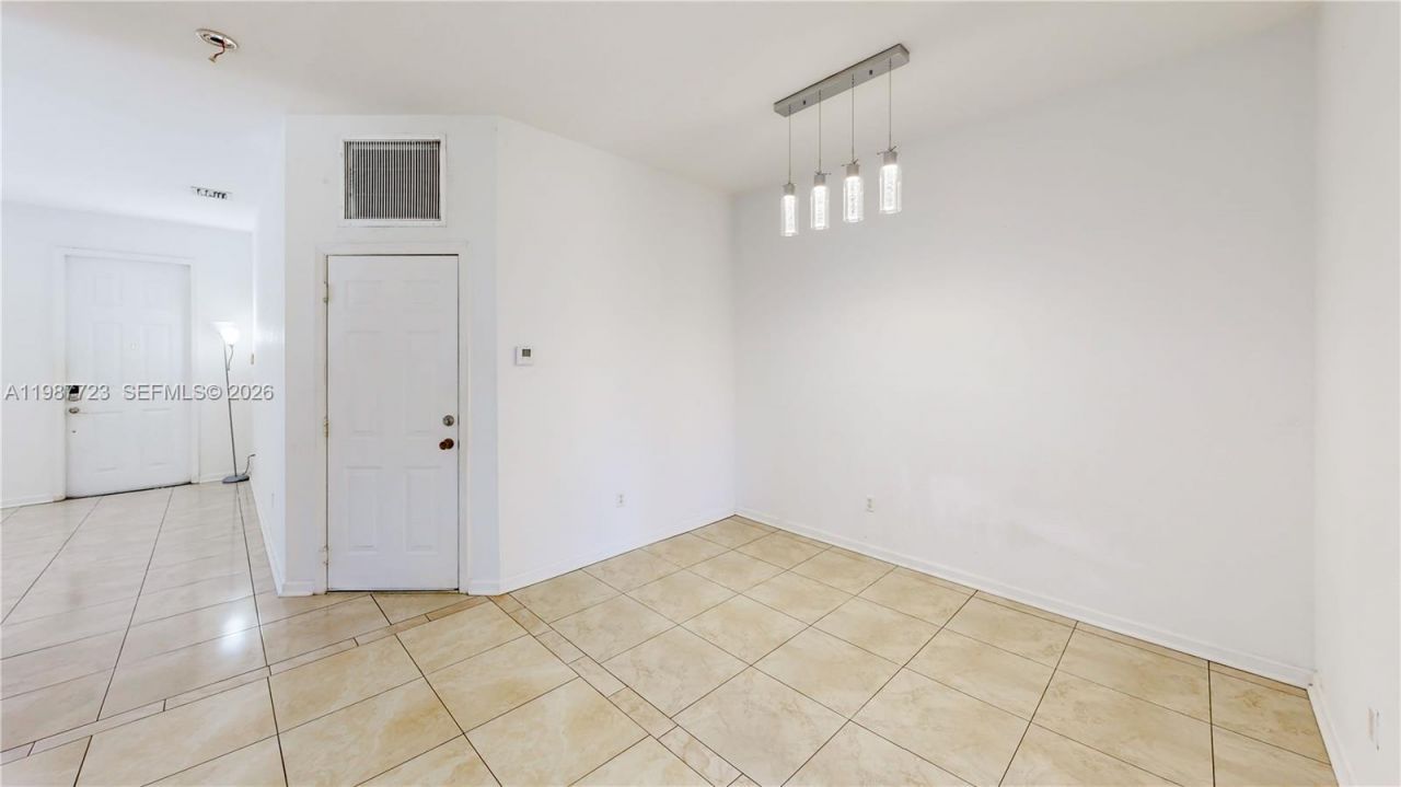 686 NE 21st Ave , Homestead, FL 33033 Photo