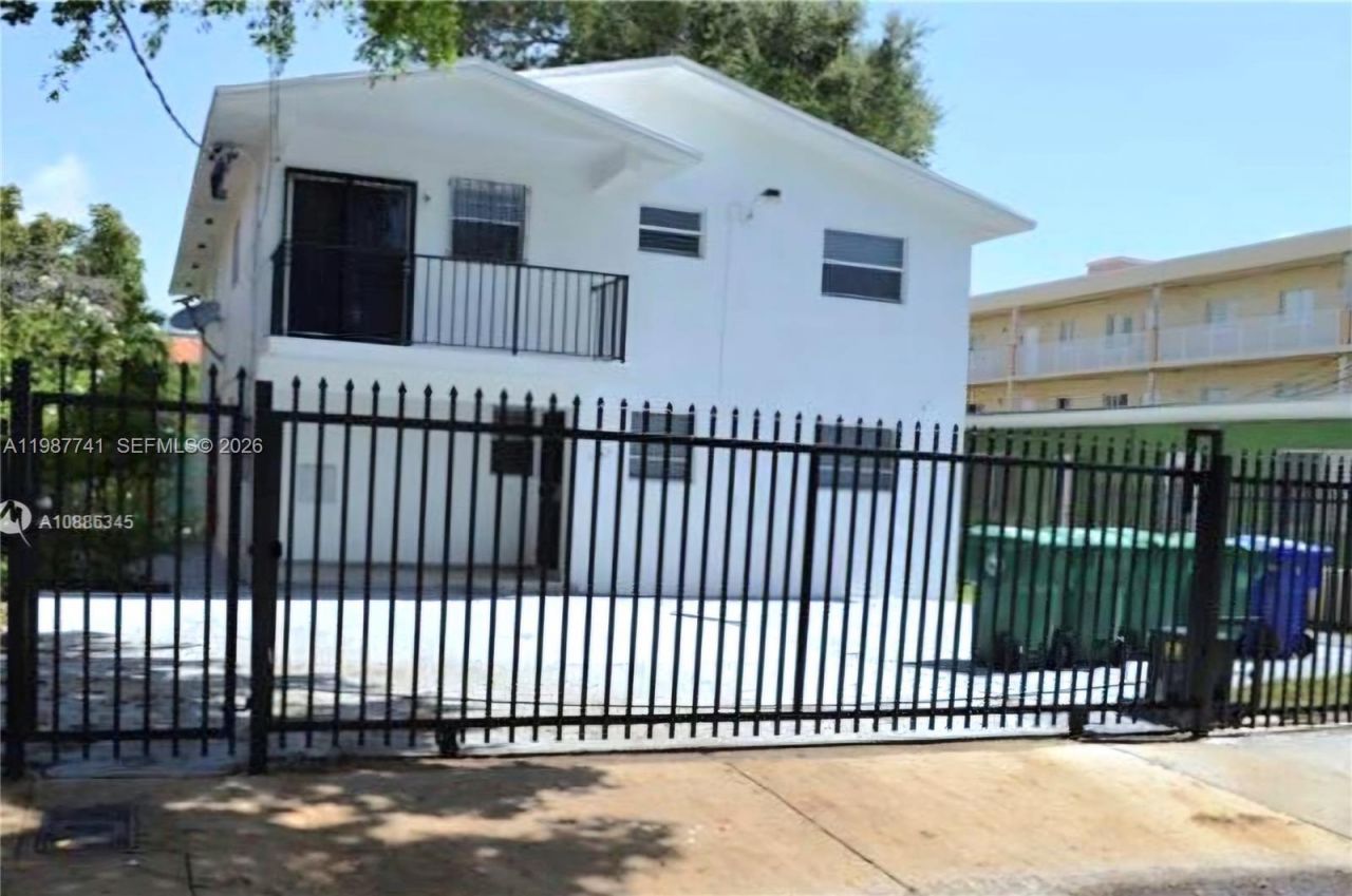 1467 SW 3rd St, Unit 2, Miami, FL 33135 Photo