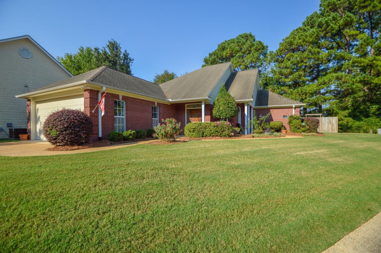 500 Hummingbird Ln, Starkville, MS 39759 Main Photo