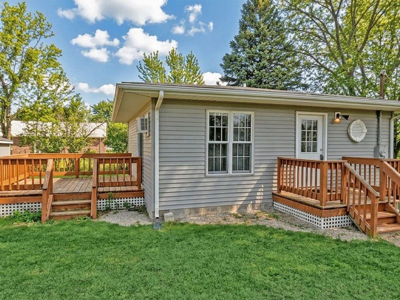 211 Orchard, Kelleys Island, OH 43438 Photo 3