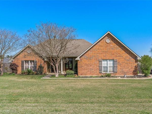 204 Clinton Drive, Stonewall, LA 71078