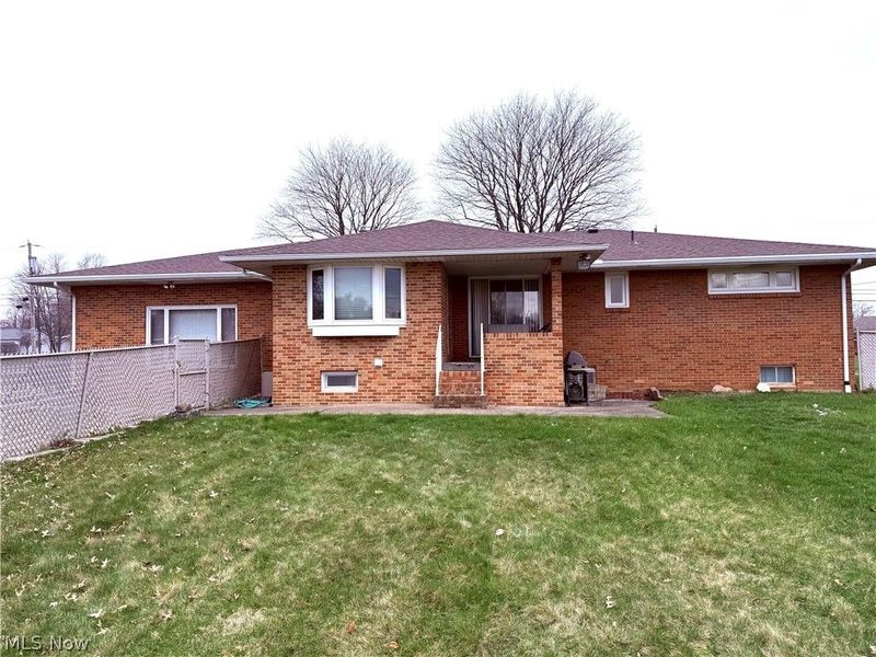 2215 Knollwood Avenue, Poland, OH 44514 Photo 2