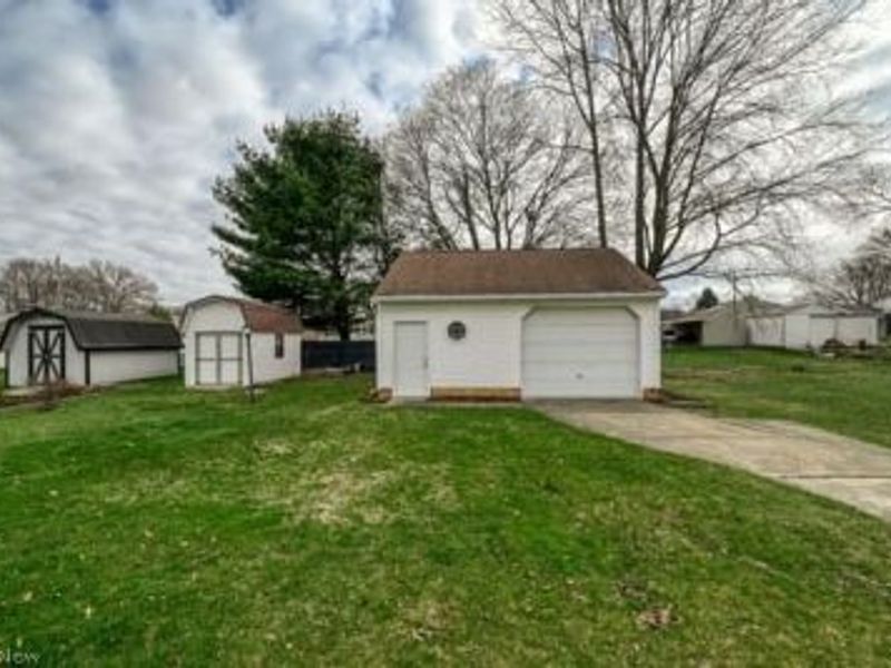 486 Royer Avenue NW, North Canton, OH 44720 Photo 26