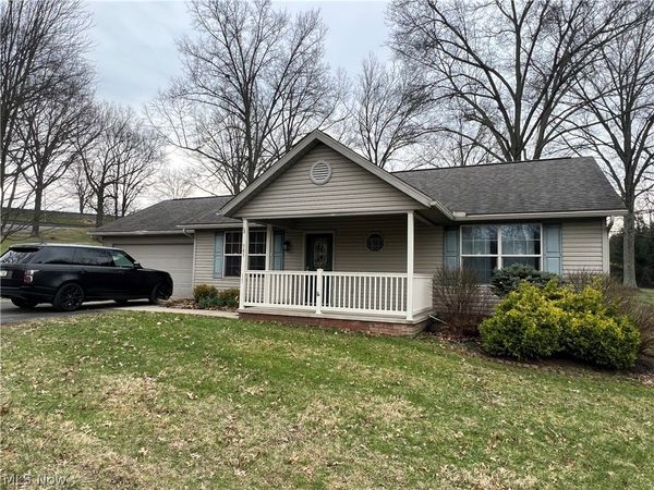 945 E Jackson Street , Millersburg, OH 44654