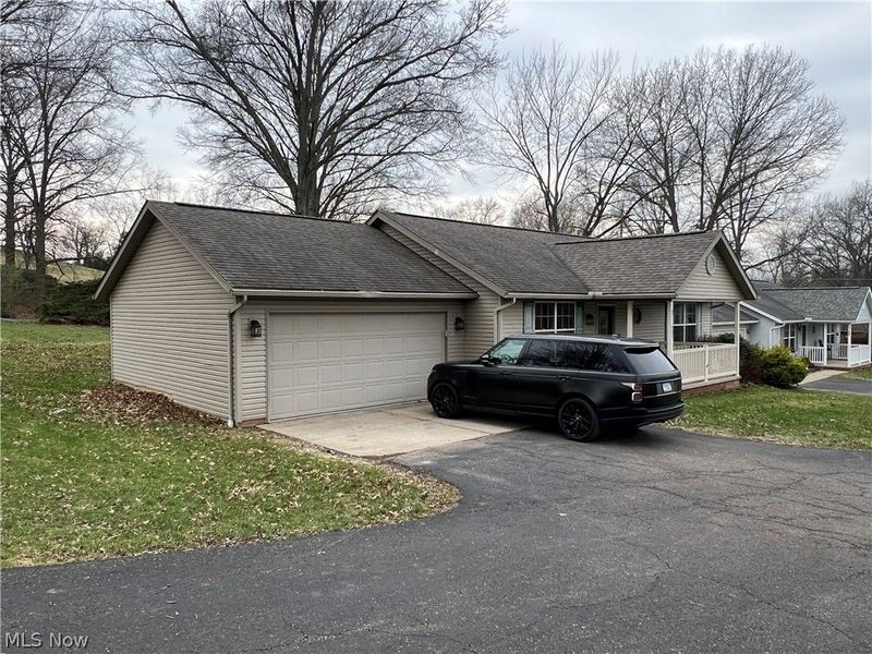 945 E Jackson Street, Millersburg, OH 44654 Photo 15