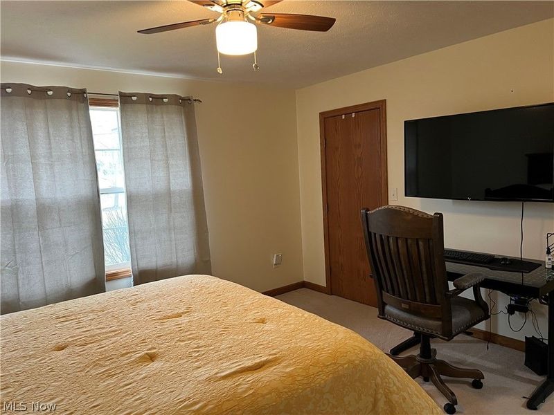 945 E Jackson Street, Millersburg, OH 44654 Photo 9