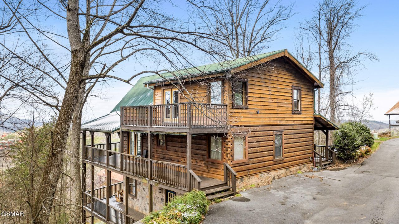 2470 Black Bear Ridge Way, Sevierville, TN 37862 Main Photo