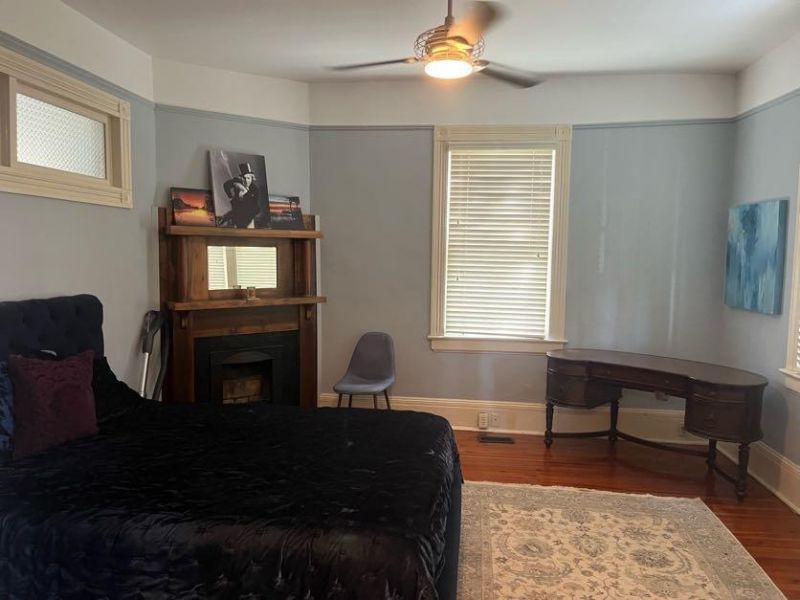 32 1/2 Chapel Street Photo 6