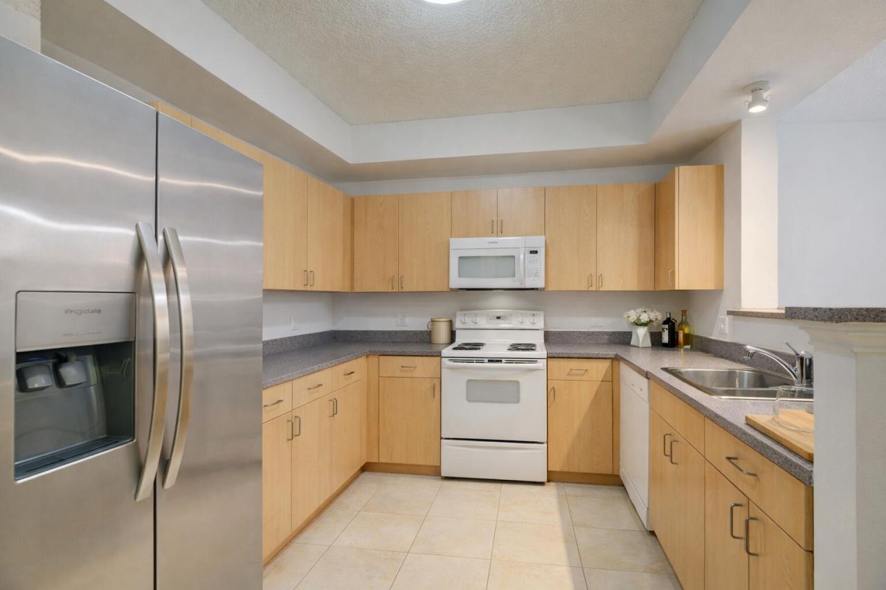 533 NE 3rd Avenue, Unit 131, Fort Lauderdale, FL 33301 Photo