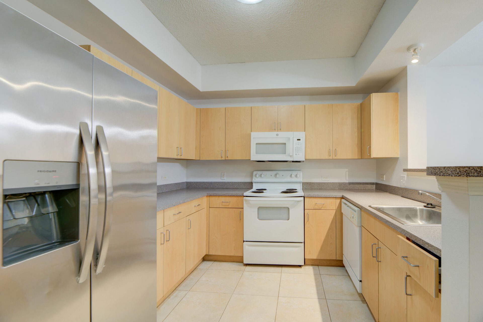 533 NE 3rd Avenue, Unit 131, Fort Lauderdale, FL 33301 Photo