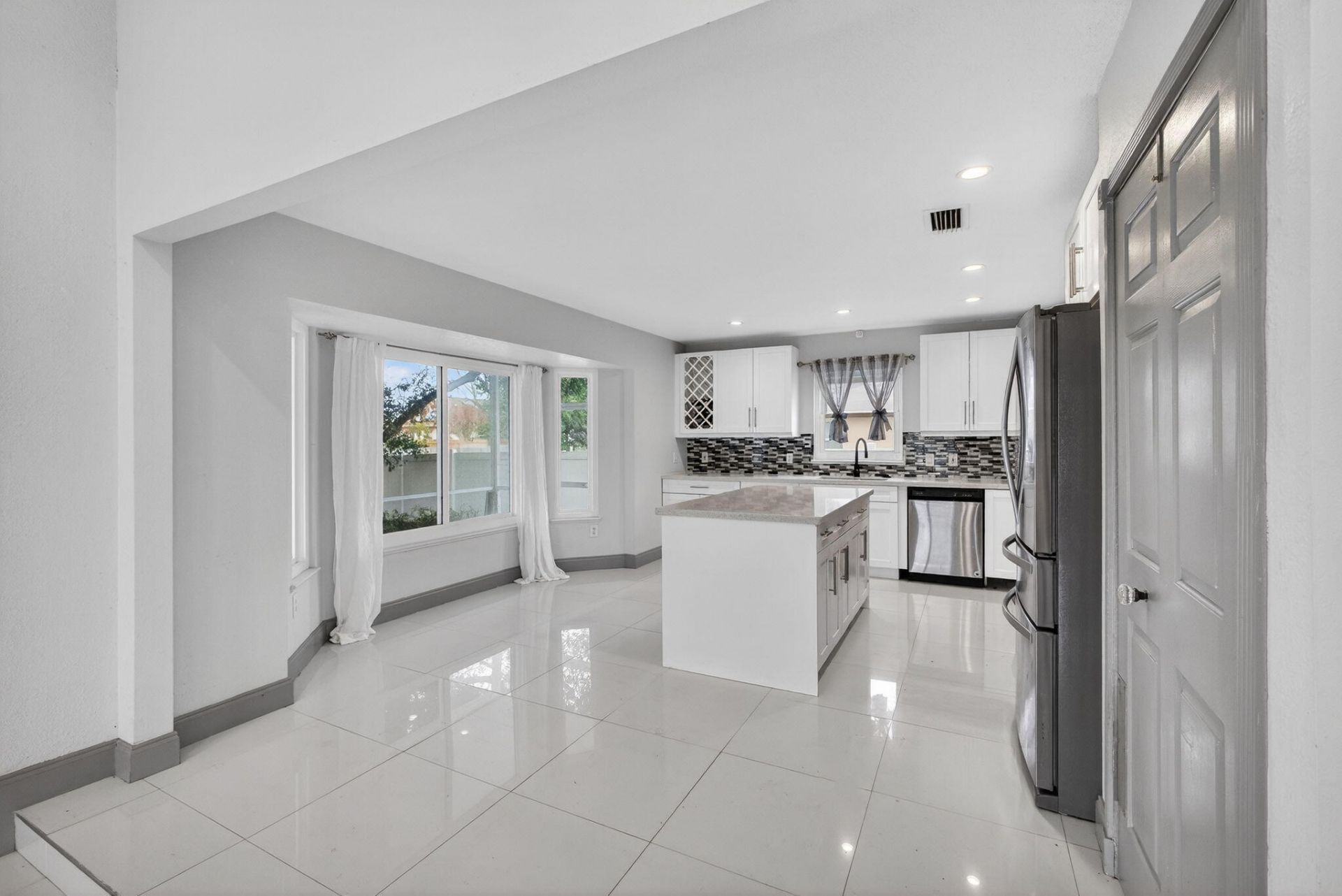 3251 SE Pinto Street, Port Saint Lucie, FL 34984 Photo