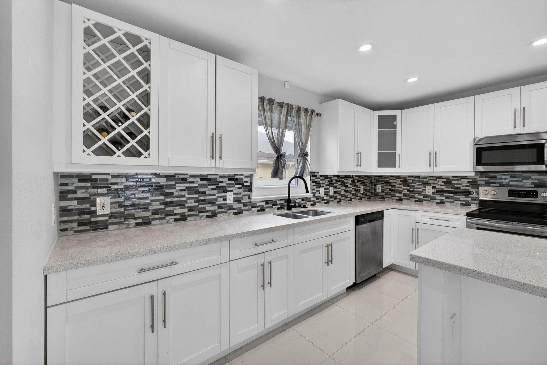 3251 SE Pinto Street, Port Saint Lucie, FL 34984 Photo