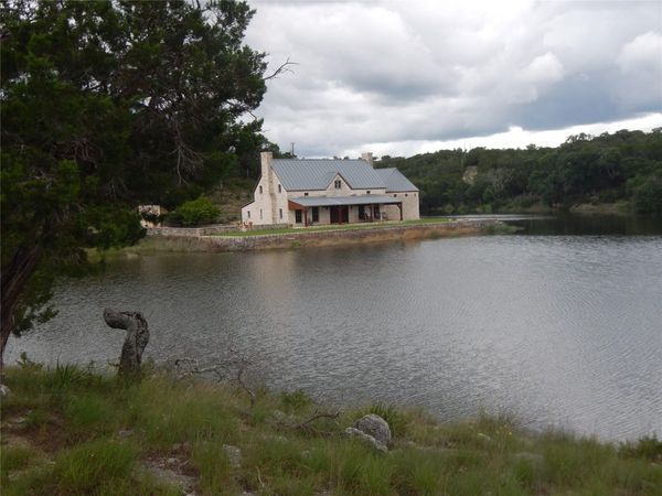 3777 Middle Creek RD , Blanco, TX 78606