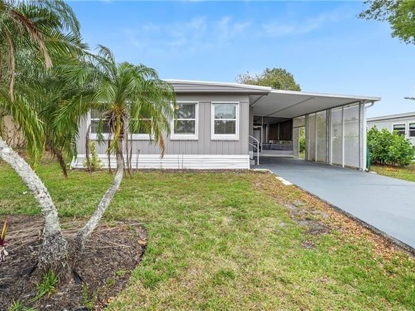851 Manatee RD, NAPLES, FL 34114